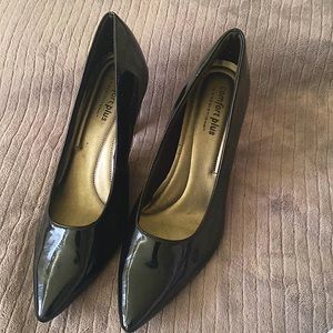 Black, leather pumps